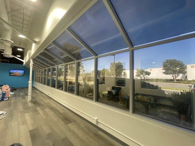 How Reflective Films Work on Glass Surfaces